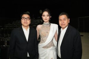 Ông Nawat phải xin lỗi