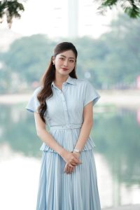 Lương Thùy Linh gây bàn tán