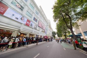 Hàng nghìn khách xếp hàng check-in MUJI Lê Thánh Tôn ngày đầu mở cửa