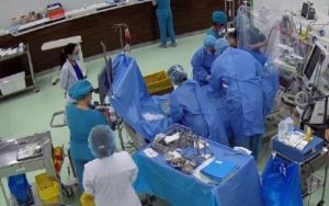 Bác sĩ TP.HCM làm điều kỳ diệu trong phòng hồi sức tích cực