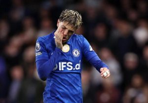 Thua MU khiến Chelsea càng thêm nhớ Abramovich