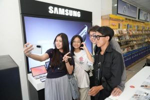Giới trẻ săn vé đêm nhạc Samsung và quà tặng hợp tác cùng HIEUTHUHAI