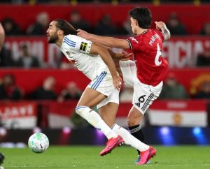 Hai sai lầm lớn của Carrick trong trận MU thua Leeds