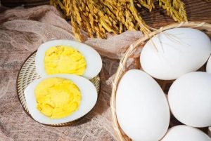Ba nhóm người nên ăn trứng ngỗng thường xuyên