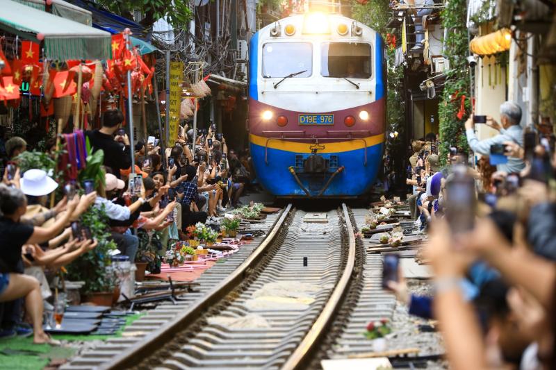 cà phê đường tàu ảnh 2 ca phe duong tau anh 2