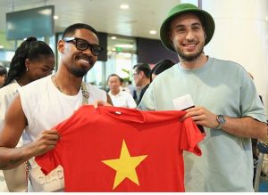Các đại gia V.League tranh giành ngôi sao Việt kiều mới