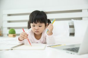 Yếu tố quan trọng quyết định trí thông minh của trẻ