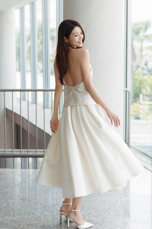 Chế Nguyễn Quỳnh Châu ảnh 4 Che Nguyen Quynh Chau anh 4