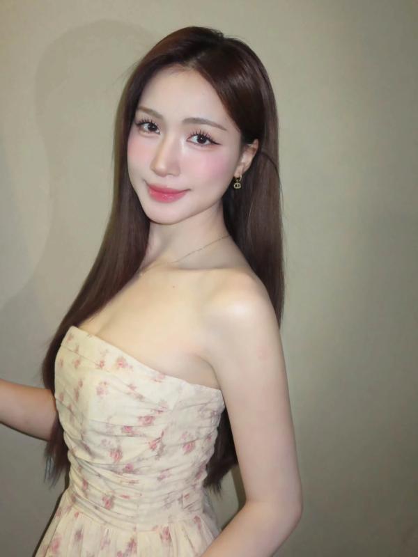 Hòa Minzy ảnh 2