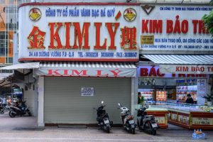Biến cố kim cương: ‘Điện thoại nghe không kịp, nhắn tin trả lời không hết’