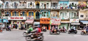 Đi tìm nụ cười trên thành phố đáng sống