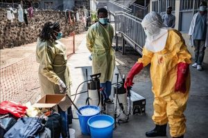 Dịch Ebola: Gần 300 ca mất truy vết làm gia tăng nguy cơ dịch lan rộng