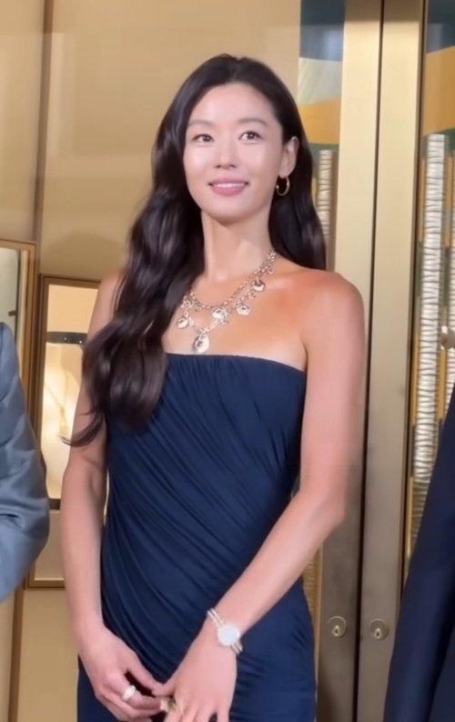 Jun Ji Hyun ảnh 2 Jun Ji Hyun ảnh 2