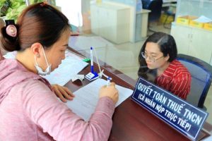 Người phụ thuộc thu nhập dưới 3 triệu/tháng được giảm trừ gia cảnh