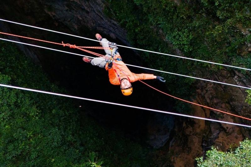 hố sụt,  zipline ảnh 7