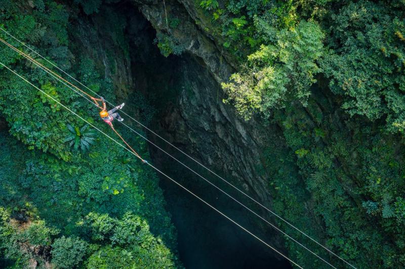 hố sụt,  zipline ảnh 3