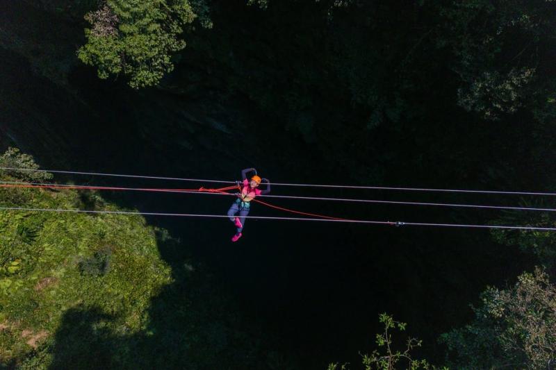 hố sụt,  zipline ảnh 8
