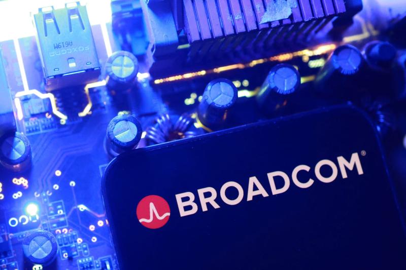 Broadcom hợp tác Apple, đối tác của Apple, Apple sản xuất chip, chip xử lý Apple, Broadcom là ai ảnh 1 Broadcom hợp tác Apple, đối tác của Apple, Apple sản xuất chip, chip xử lý Apple, Broadcom là ai ảnh 1