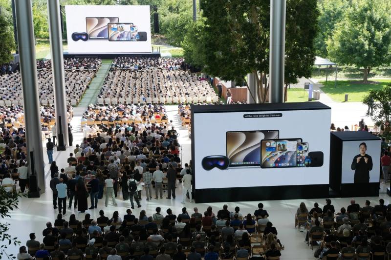 Siri AI là gì, Siri AI ra mắt, iOS 27 ra mắt, cách cài đặt Siri, Apple Intelligence là gì ảnh 2 Siri AI là gì, Siri AI ra mắt, iOS 27 ra mắt, cách cài đặt Siri, Apple Intelligence là gì ảnh 2