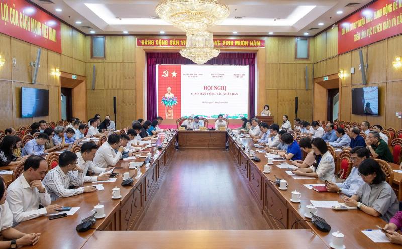 xuất bản ảnh 1 xuất bản ảnh 1