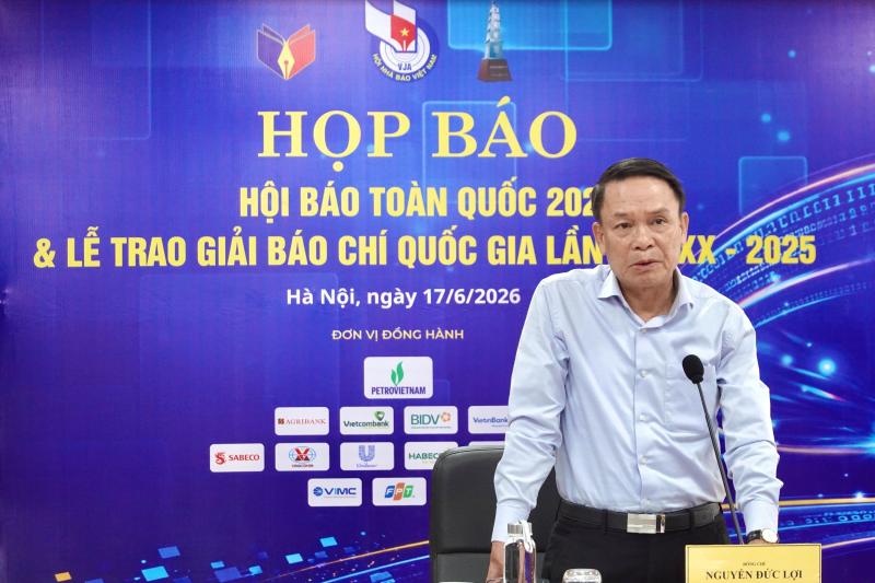 báo chí ảnh 1