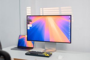 Ai sẽ mua màn hình 6K, giá 70 triệu đồng?