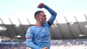 AC Milan và Barcelona để mắt tới Phil Foden