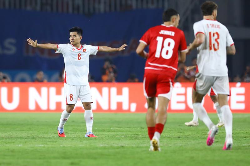 Bùi Hoàng Việt Anh ảnh 11 Bùi Hoàng Việt Anh ảnh 11