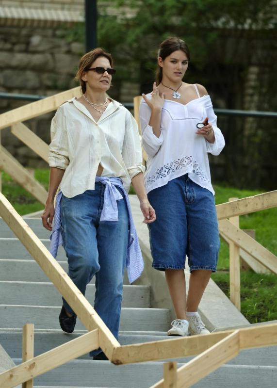 Katie Holmes ảnh 1 Katie Holmes ảnh 1