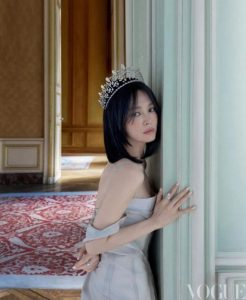 Khi ‘nữ hoàng ngái ngủ’ Song Hye Kyo gặp Chaumet trên trang bìa Vogue