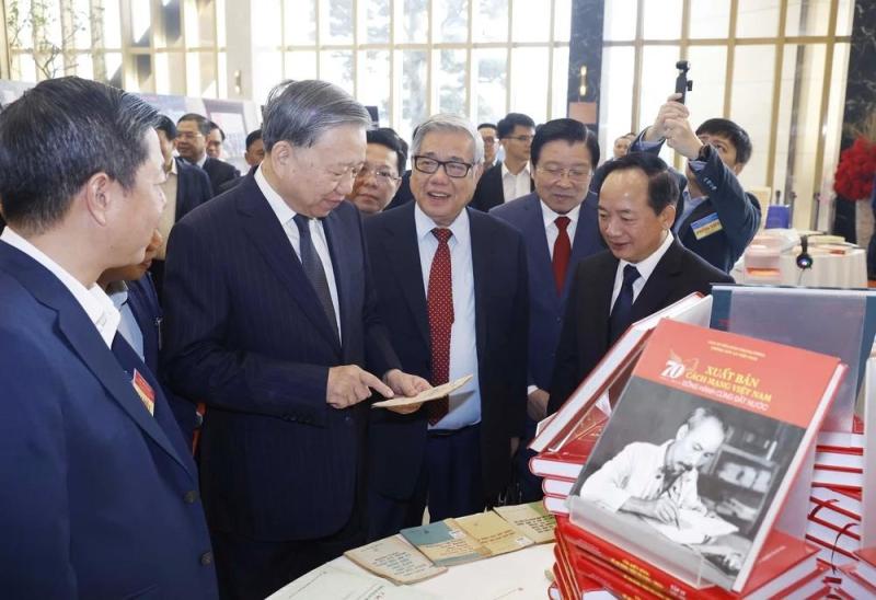 xuất bản ảnh 1 xuất bản ảnh 1