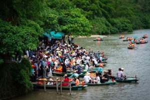 Tràng An mở lại tuyến tham quan sau thời gian tạm dừng