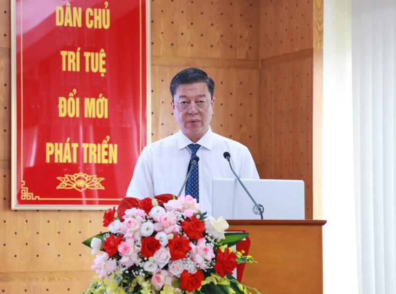 xuất bản ảnh 2 xuất bản ảnh 2