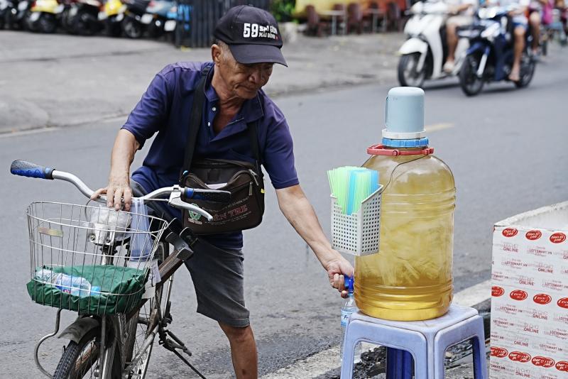 Tiệm vàng ảnh 2 Tiệm vàng ảnh 2