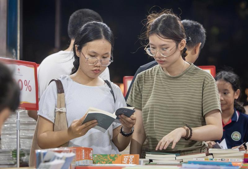 Hội sách ảnh 10 Hội sách ảnh 10