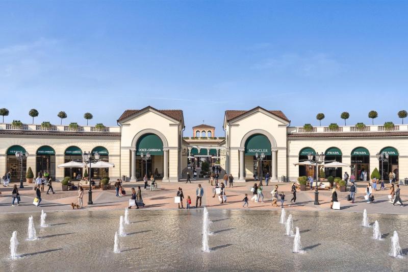trung tâm outlet ảnh 2 trung tâm outlet ảnh 2